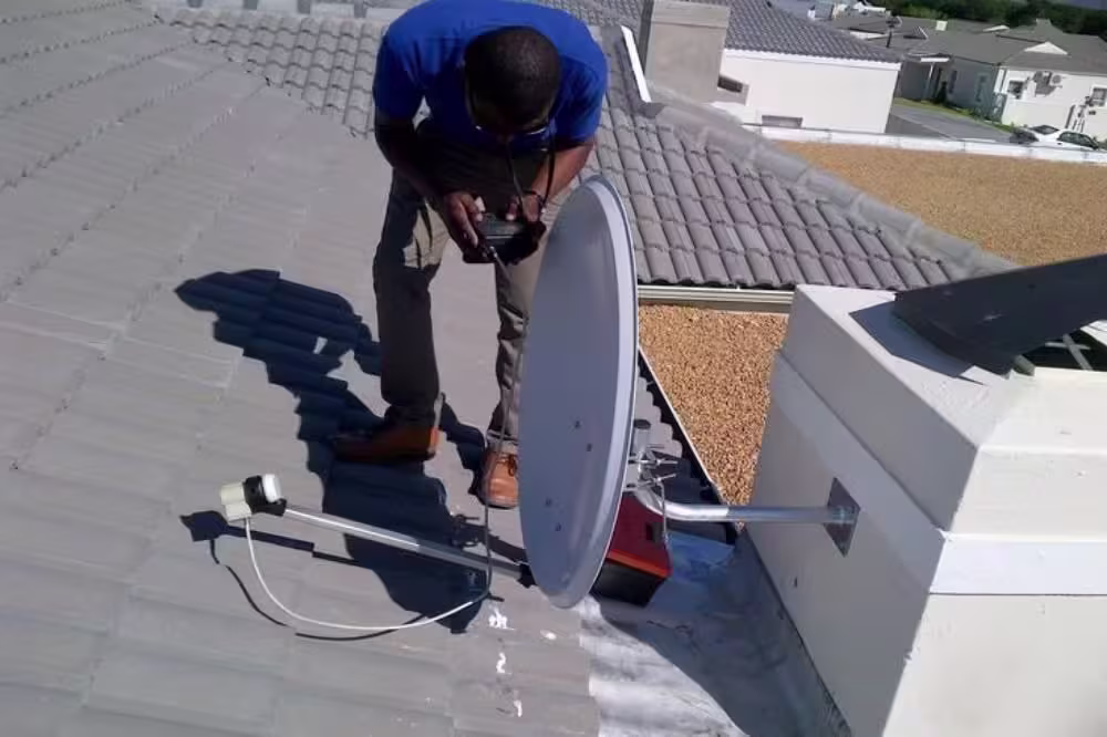 Smart LNB for DStv Explora — professional DStv installation in Cape Town